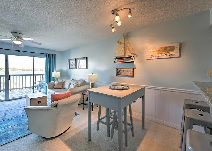 Holiday home Stylish Getaway W/ Dock Access!