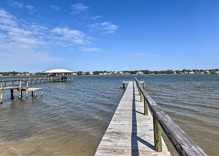 Stylish Getaway W/ Dock Access! Holiday home Gulf Shores